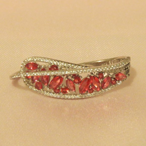 *925 Sterling Silver Diamond Ruby Ring Double fingers - Picture 1 of 3